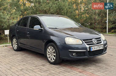 Volkswagen Jetta  2008