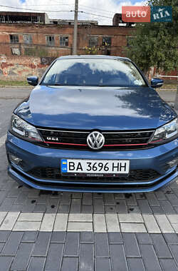 Volkswagen Jetta  2014