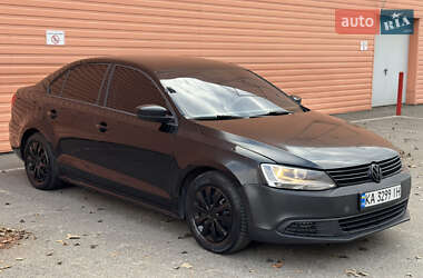 Volkswagen Jetta  2013