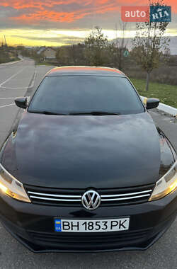 Volkswagen Jetta  2013