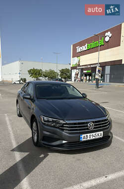 Volkswagen Jetta  2018