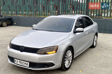 Volkswagen Jetta  2011