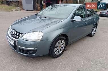 Volkswagen Jetta  2008