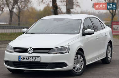 Volkswagen Jetta  2014
