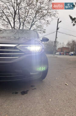 Volkswagen Jetta  2019