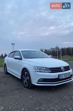 Volkswagen Jetta  2016