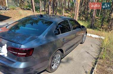 Volkswagen Jetta  2015