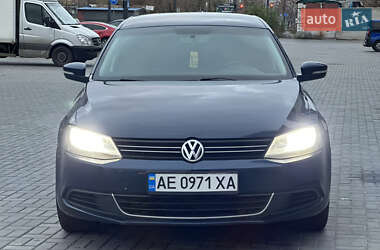 Volkswagen Jetta  2013