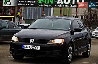 Volkswagen Jetta  2012