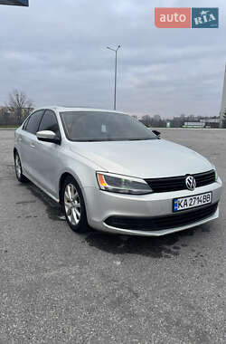 Volkswagen Jetta  2011