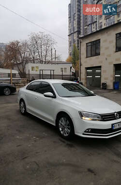 Volkswagen Jetta  2016