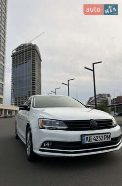 Volkswagen Jetta  2016