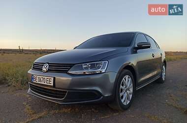 Volkswagen Jetta  2013