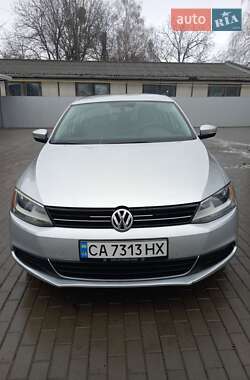 Volkswagen Jetta  2012