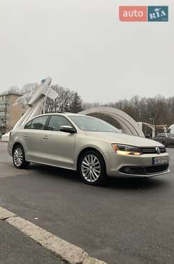 Volkswagen Jetta  2011