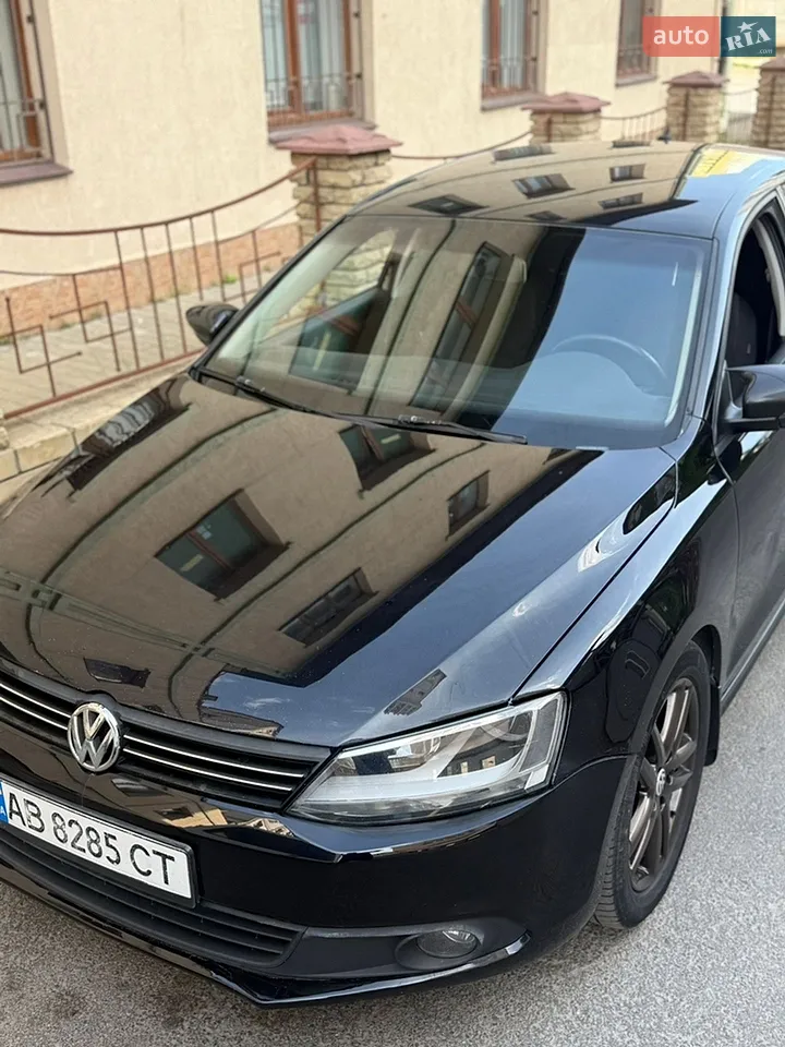 2011 Volkswagen Jetta - мініатюра 2