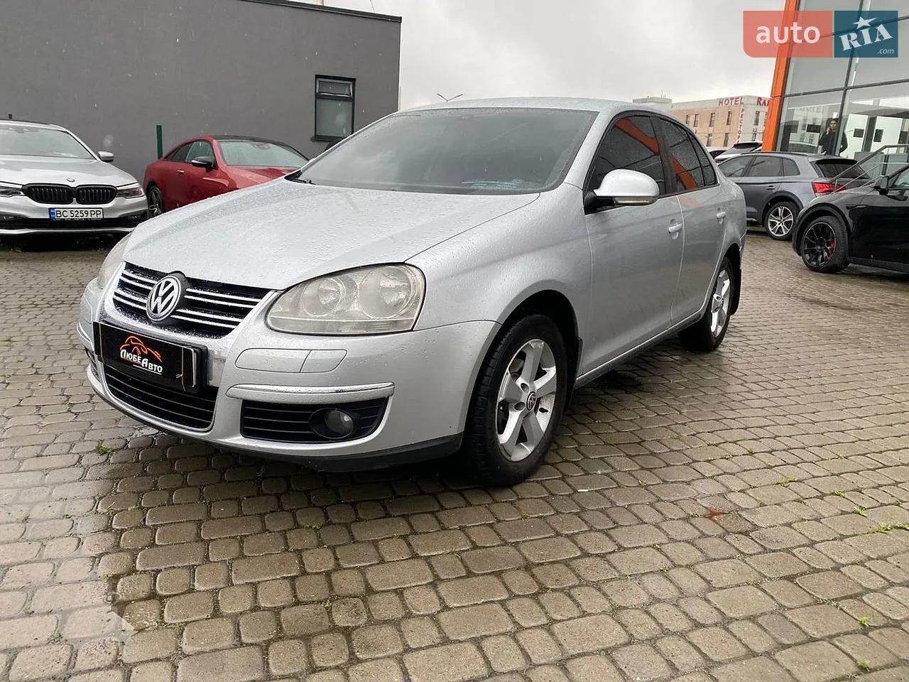 2010 Volkswagen Jetta - мініатюра 3