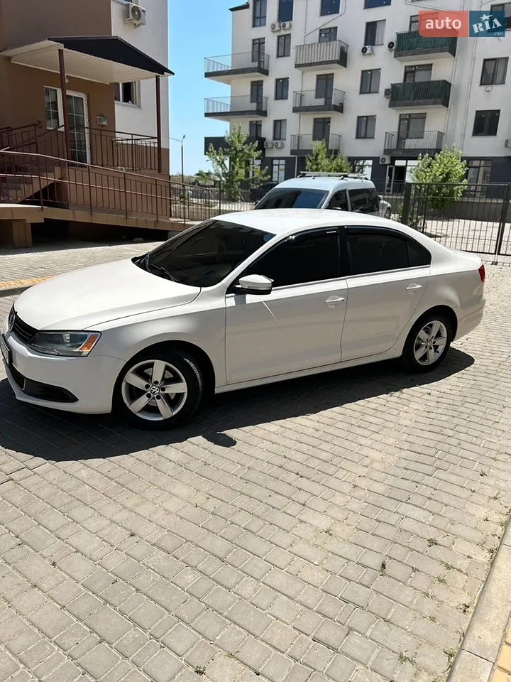 2011 Volkswagen Jetta - мініатюра 2