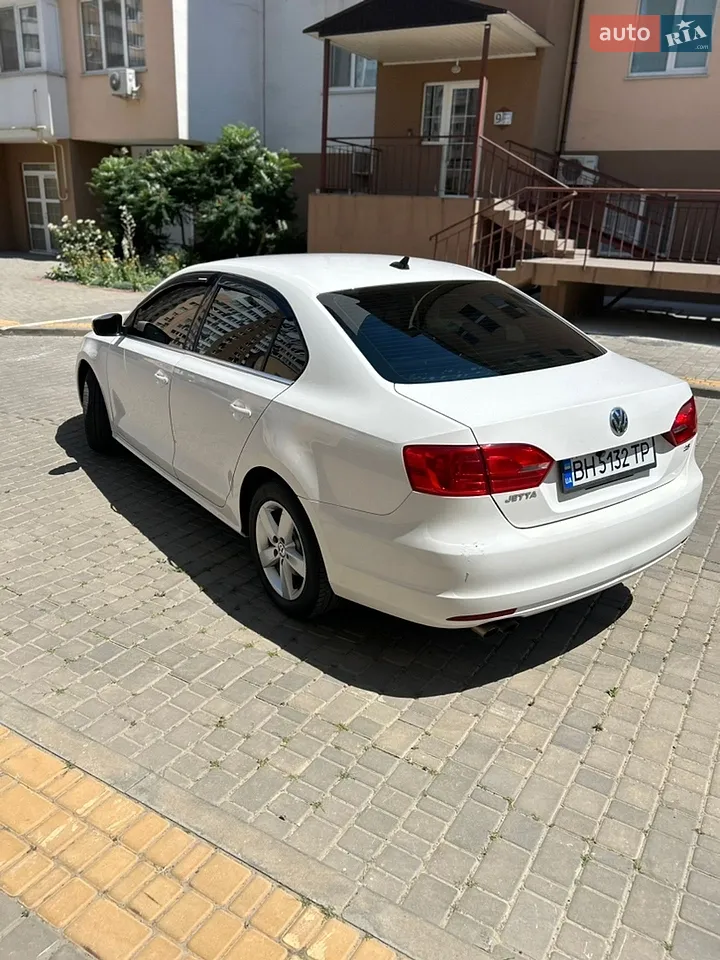 2011 Volkswagen Jetta - мініатюра 3