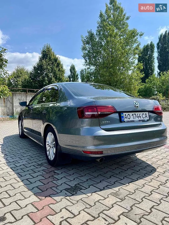 2016 Volkswagen Jetta - фото 1