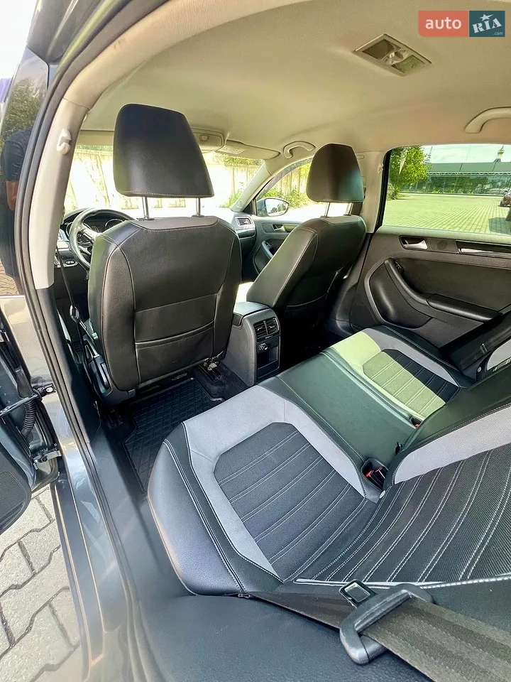 2016 Volkswagen Jetta - мініатюра 5