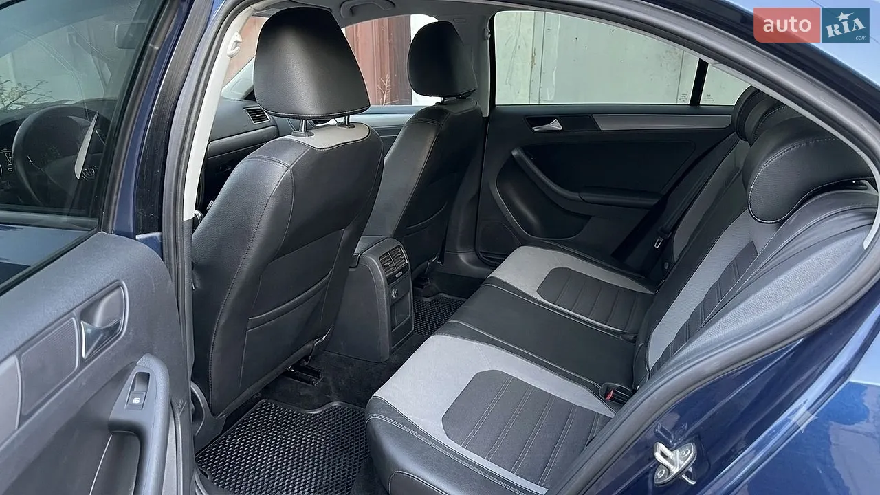 2011 Volkswagen Jetta - мініатюра 5
