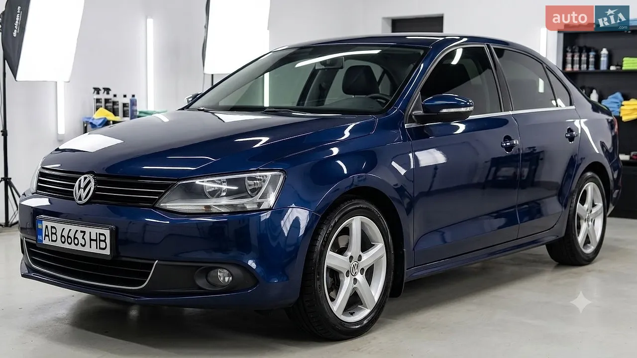 2011 Volkswagen Jetta - фото 1
