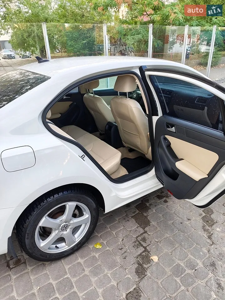 2013 Volkswagen Jetta - мініатюра 3