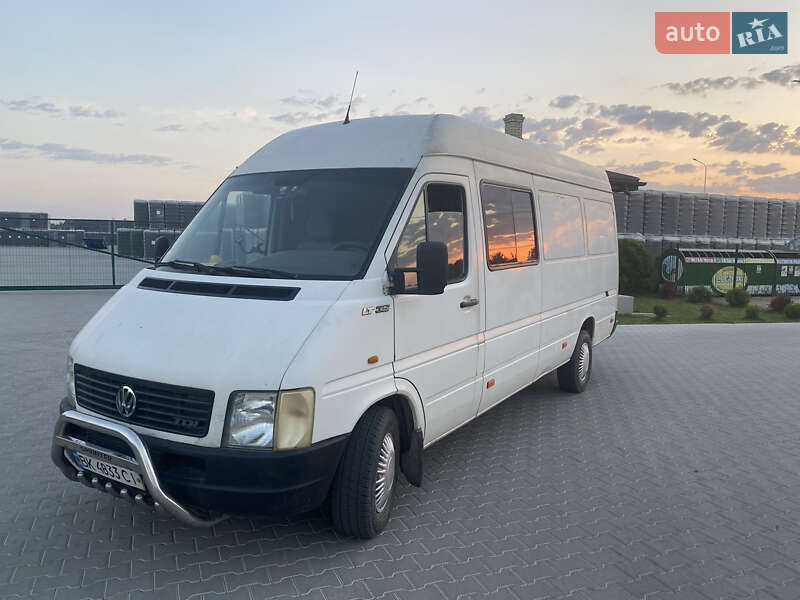 Грузопассажирский фургон Volkswagen LT