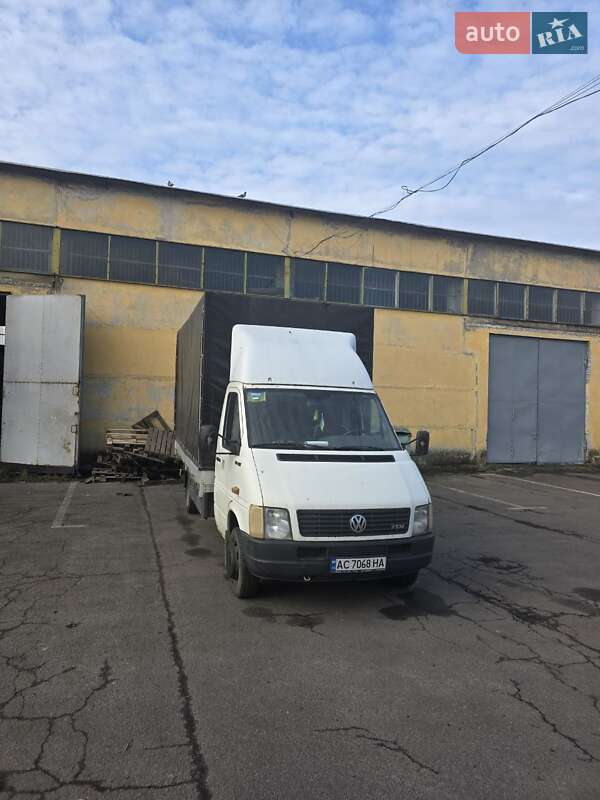 Тентований Volkswagen LT