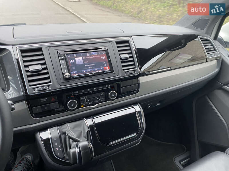Минивэн Volkswagen Multivan 2010 в Днепре