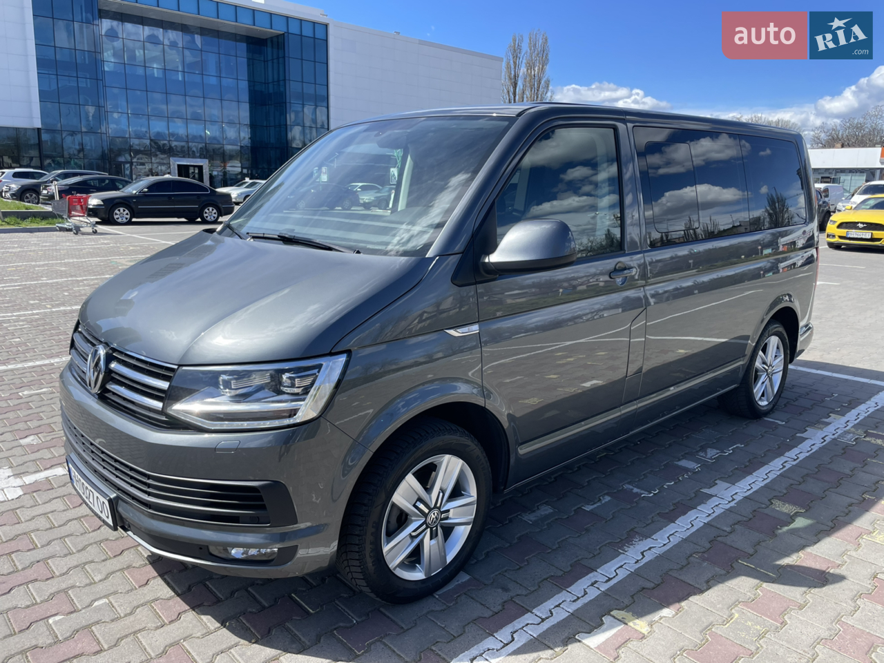 2019 Volkswagen Multivan - фото 1