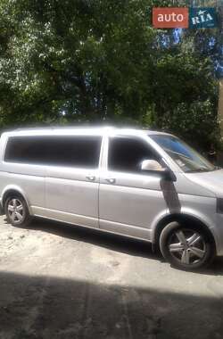Volkswagen Multivan  2010