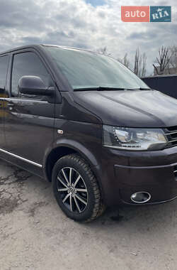 Мінівен Volkswagen Multivan 2013 в Києві