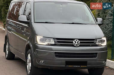 Volkswagen Multivan  2011
