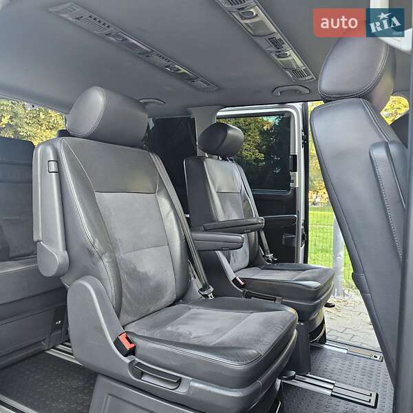 Минивэн Volkswagen Multivan 2011 в Стрые