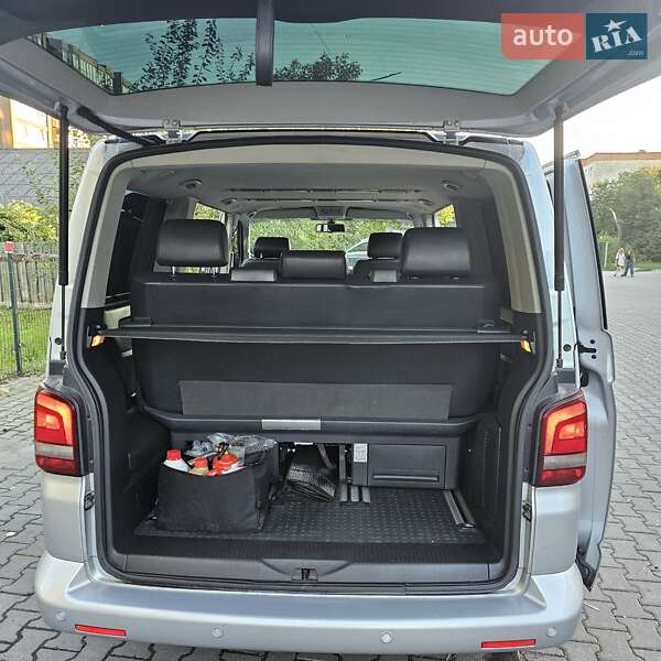 Минивэн Volkswagen Multivan 2011 в Стрые