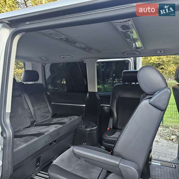 Минивэн Volkswagen Multivan 2011 в Стрые