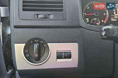 Минивэн Volkswagen Multivan 2011 в Стрые