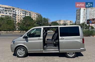 Volkswagen Multivan  2015