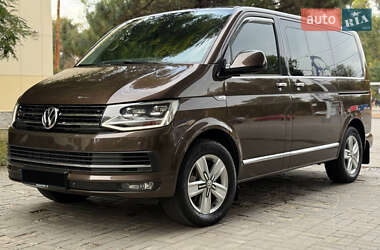 Volkswagen Multivan  2016