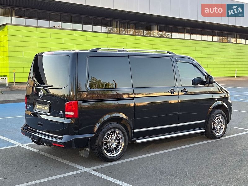 Минивэн Volkswagen Multivan 2012 в Киеве