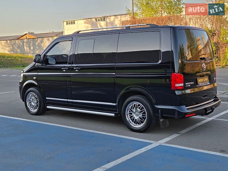 Минивэн Volkswagen Multivan 2012 в Киеве