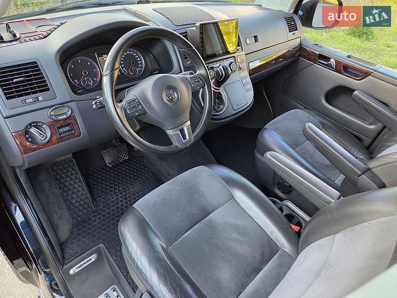 Минивэн Volkswagen Multivan 2012 в Киеве