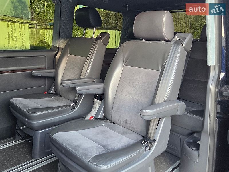 Минивэн Volkswagen Multivan 2012 в Киеве