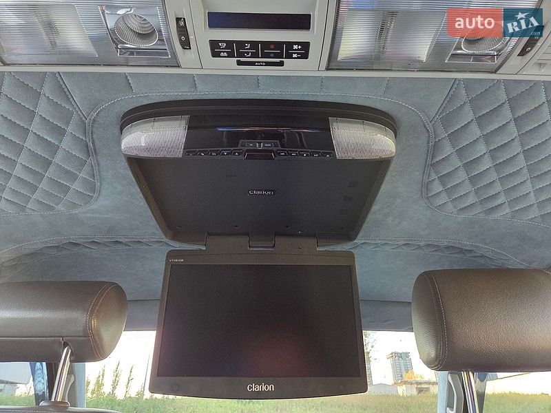 Минивэн Volkswagen Multivan 2012 в Киеве