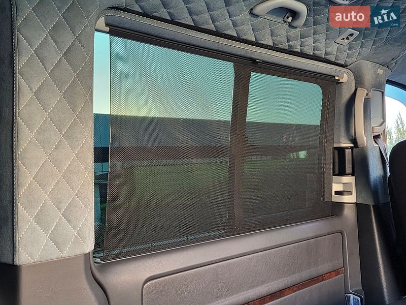 Минивэн Volkswagen Multivan 2012 в Киеве