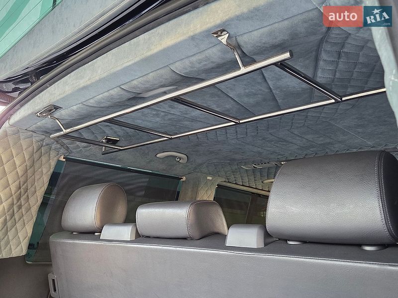 Минивэн Volkswagen Multivan 2012 в Киеве