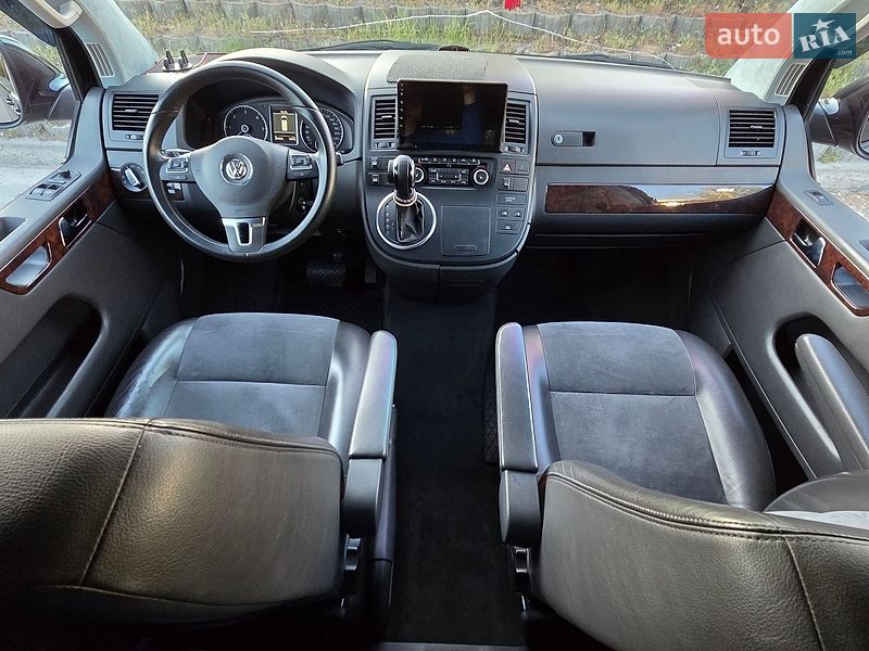 Минивэн Volkswagen Multivan 2012 в Киеве