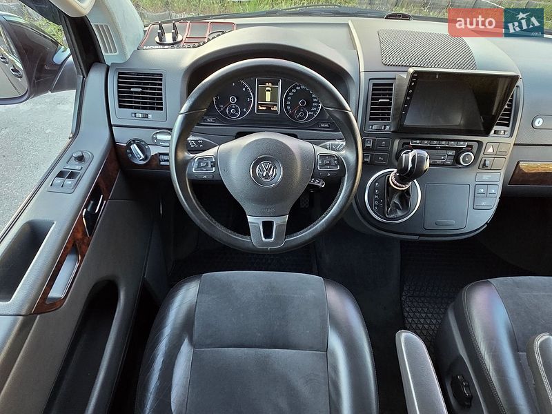 Минивэн Volkswagen Multivan 2012 в Киеве